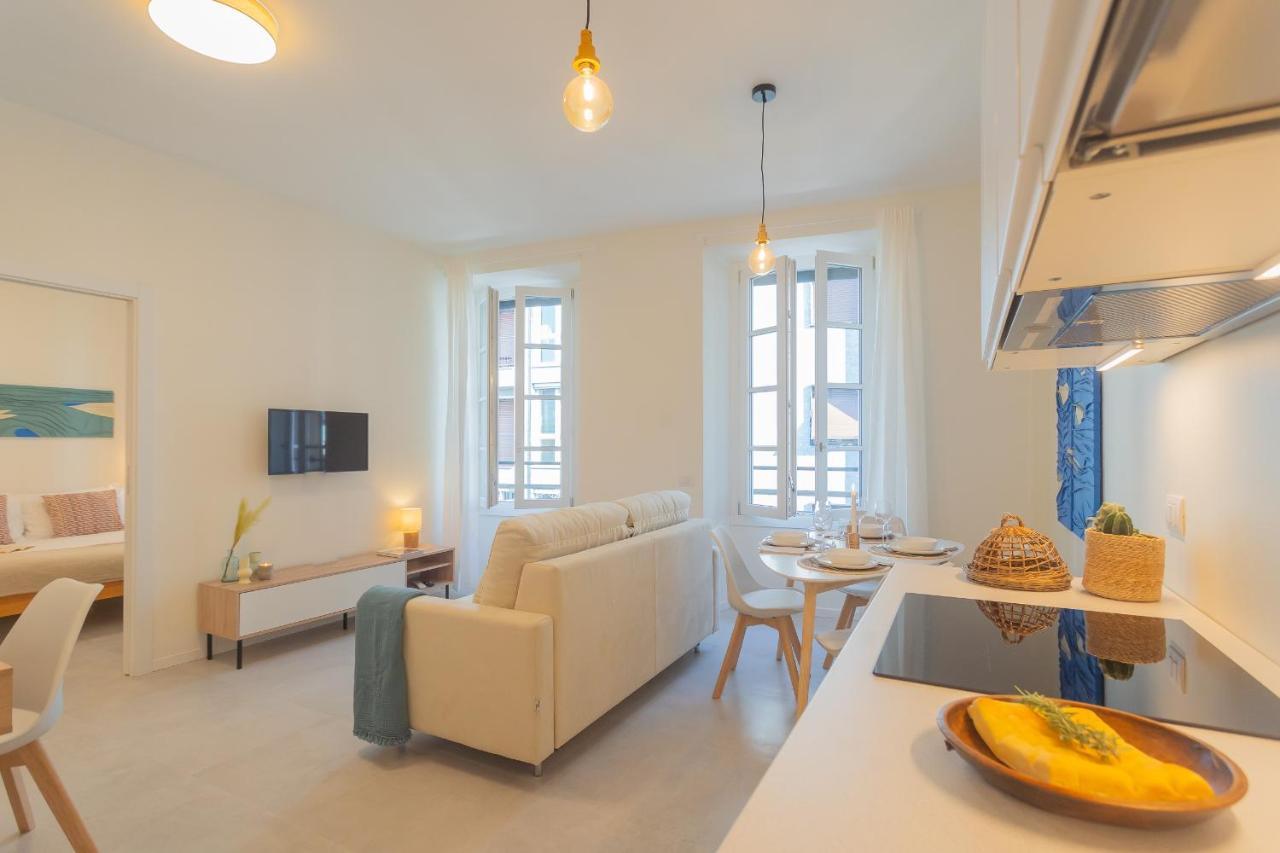 Enchanted Como Lake - City Apartment 2 By Rent All Como Buitenkant foto